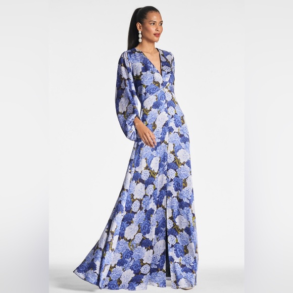 Sachin & Babi Jenny Blue and White Floral Print Maxi Dress size 2 new with tags